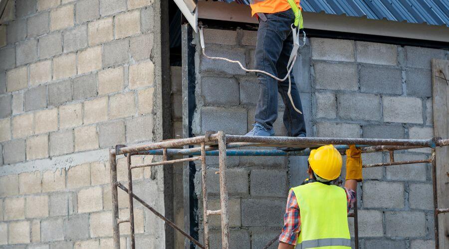 Professional residential roofers in East Marion, NY